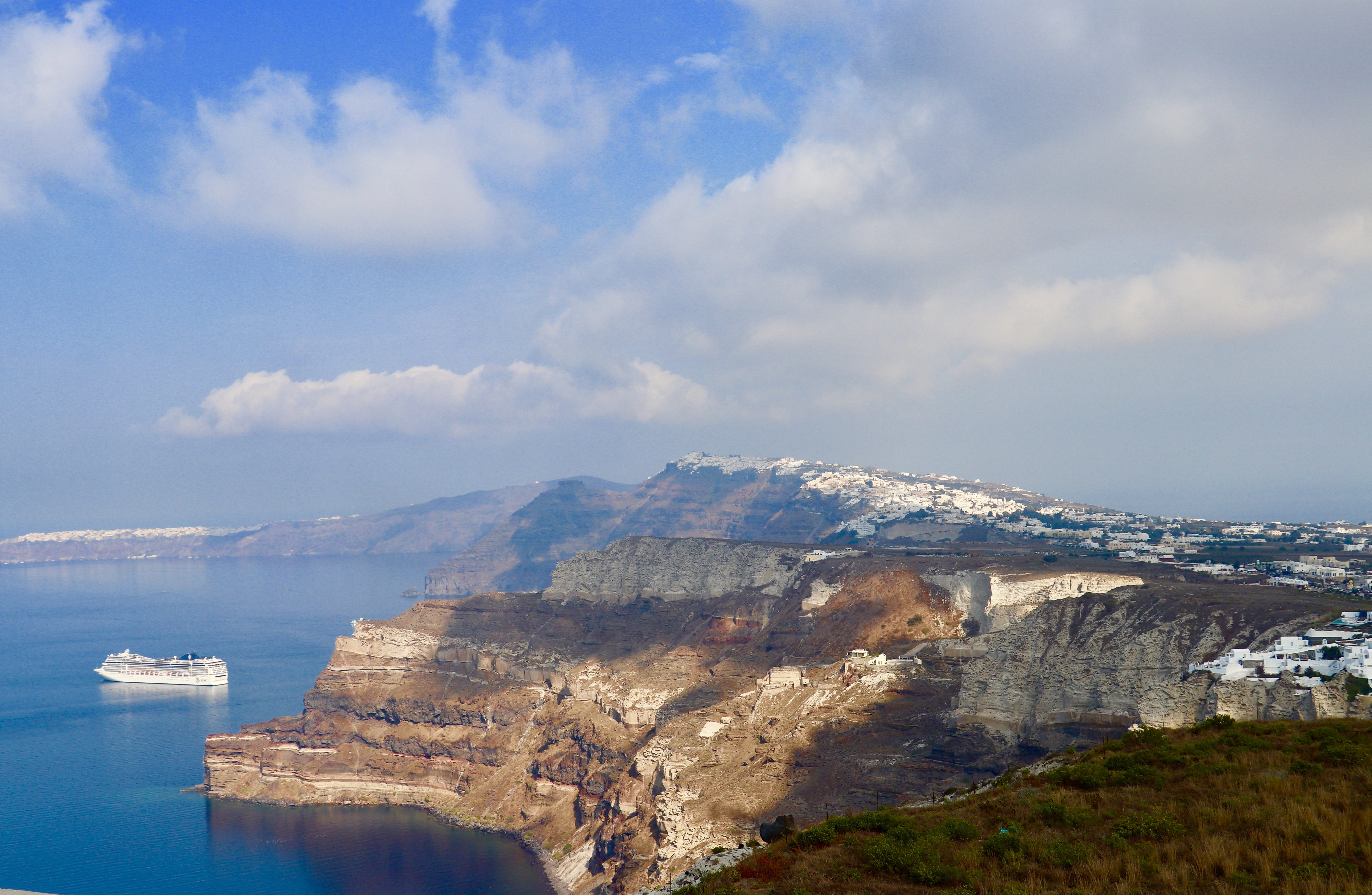 Exploring the Magic of Santorini: Top Sights, Villages, and Hidden Gems