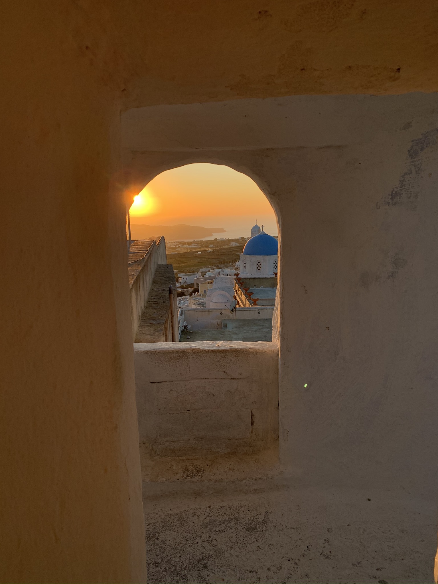 pyrgos castelli sunset santorini