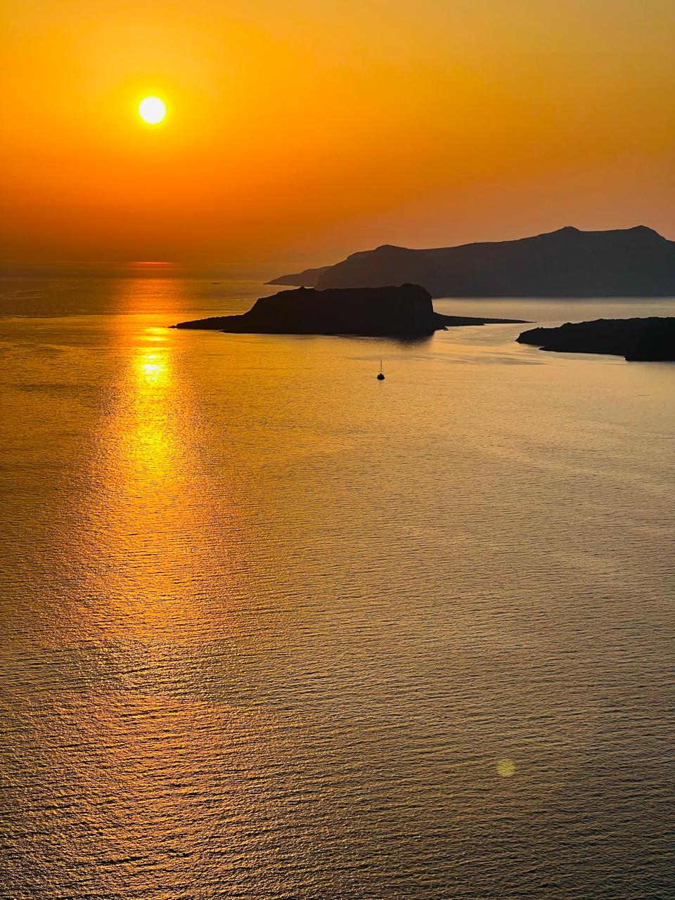 heart of santorini sunset 